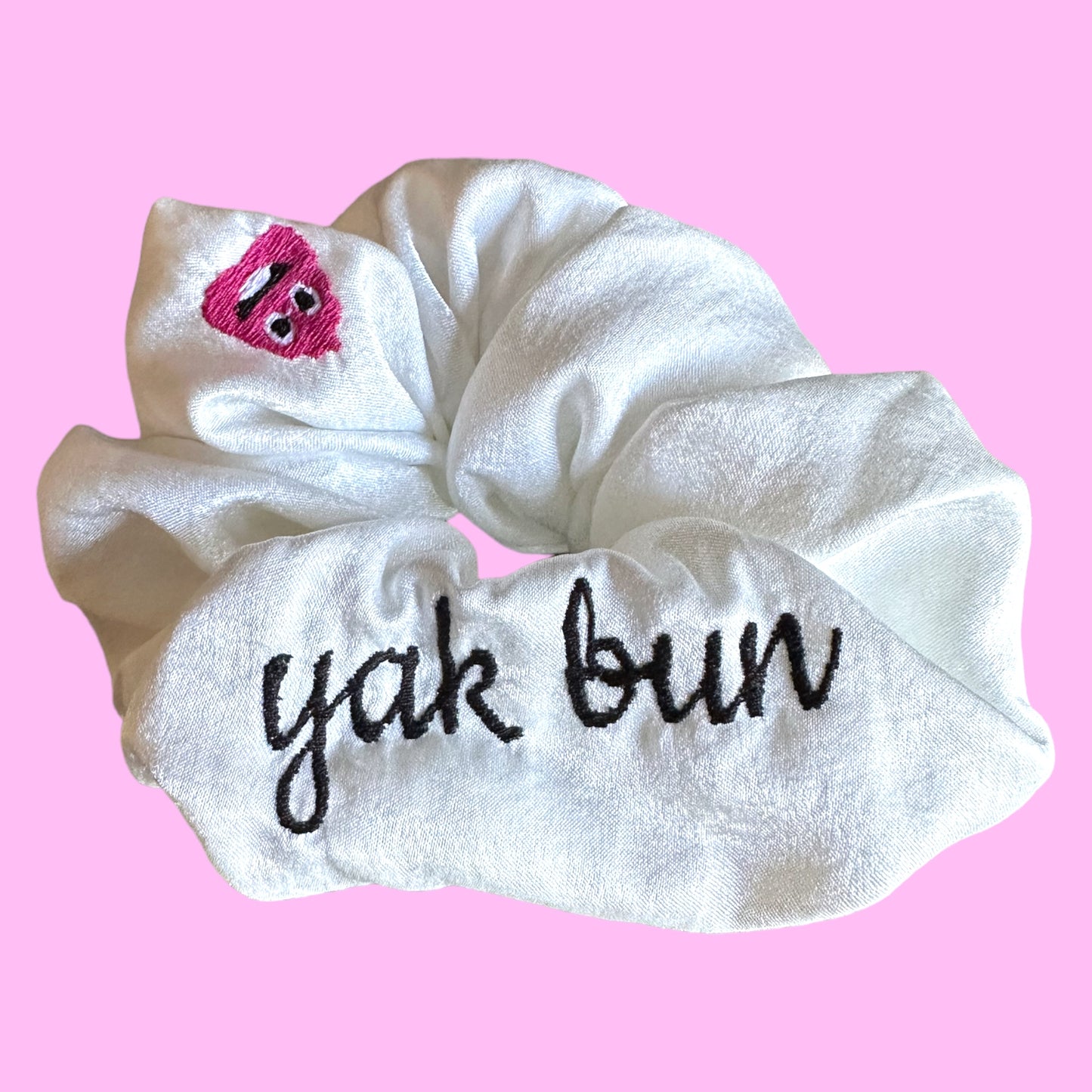 yak bun scrunchie - white