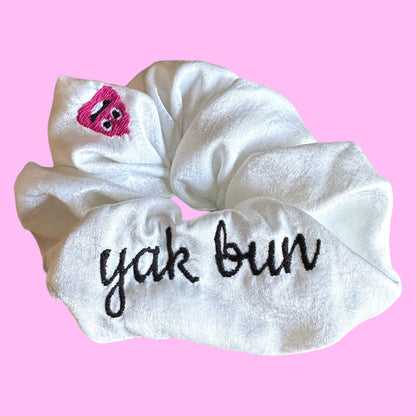 yak bun scrunchie - white